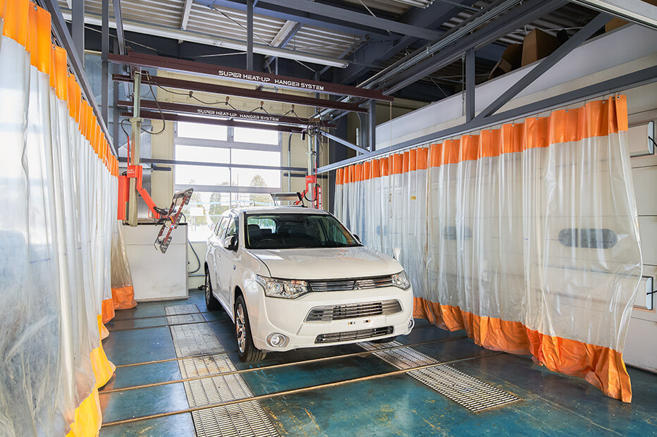 写真:サンディングベイ&トラバーサーシステム